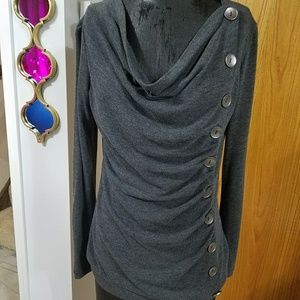 Long sleeve knit top